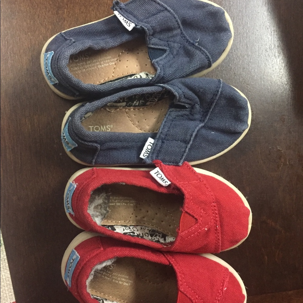 Toms shoe Bundle. Toddler size 6